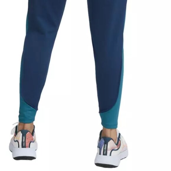 Nike Sportswear Therma-Fit Women's Running Joggers - Picture 13 of 14